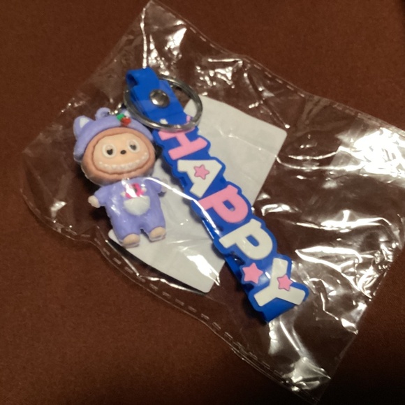 Fashionable Durable Plastic Keychain New - Picture 7 of 10